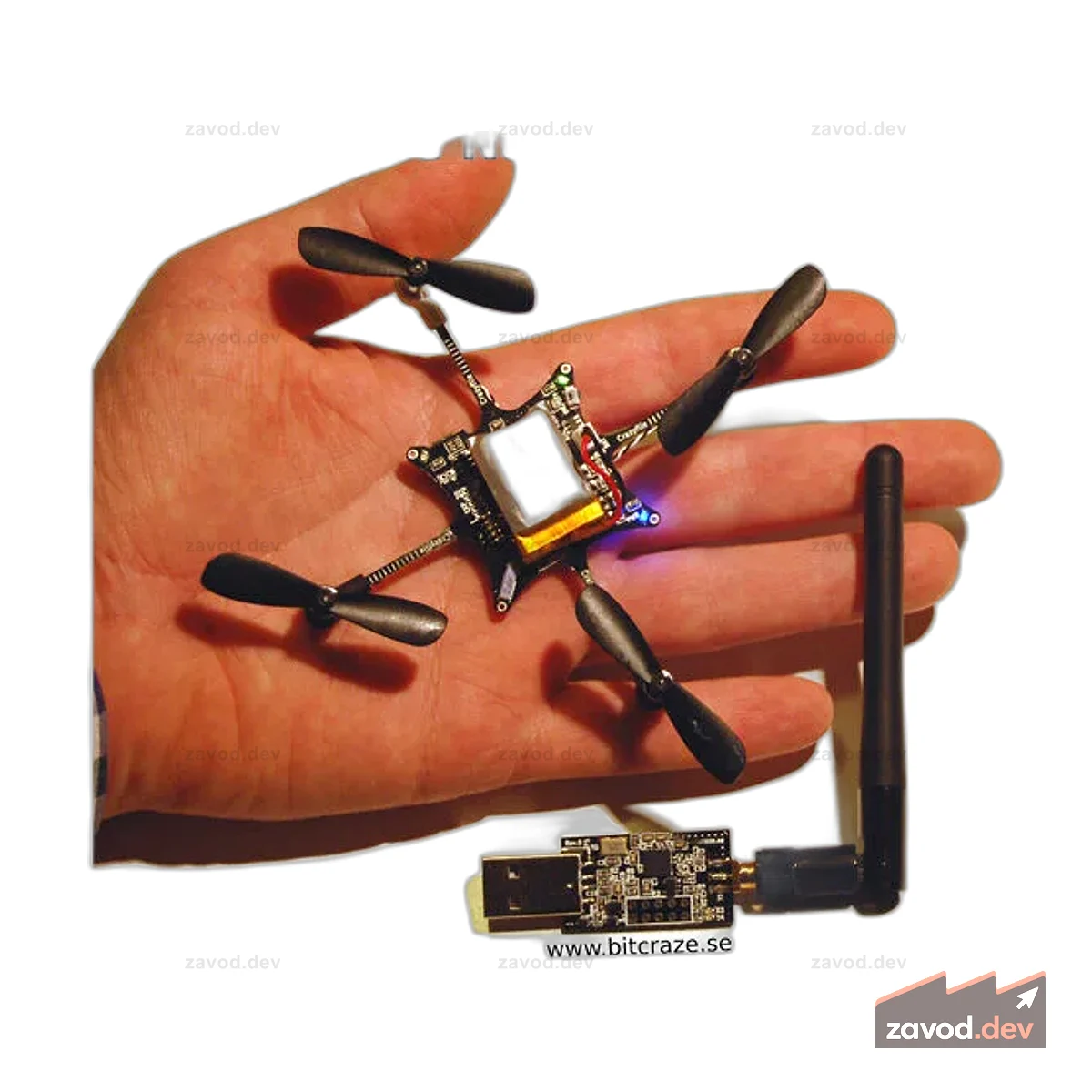 Комплект квадрокоптера Crazyflie Nano 10-DOF с Crazyradio (BC-CFK-02-B)